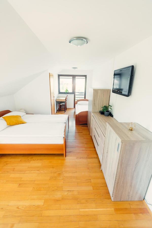 Vinica Frankovic Bed&Breakfast المظهر الخارجي الصورة